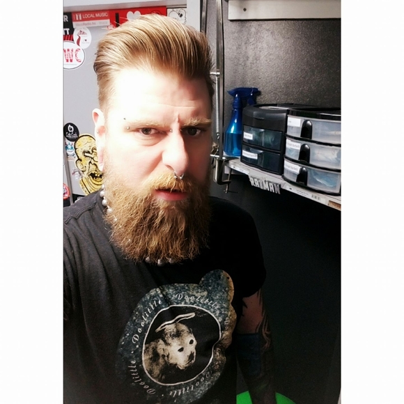 Meet your Posher, Mikey - Picture 1 of 1